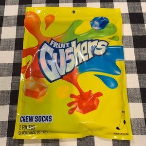 Men’s Nostalgic Fruit Gushers Crew Socks